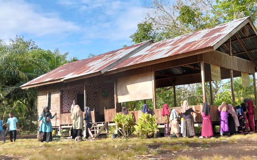 Khattat Sanggar Al-Fath Kampung Tanjung Kuras Gorong Royong Sambut Ramadhan 1446 Hijriah